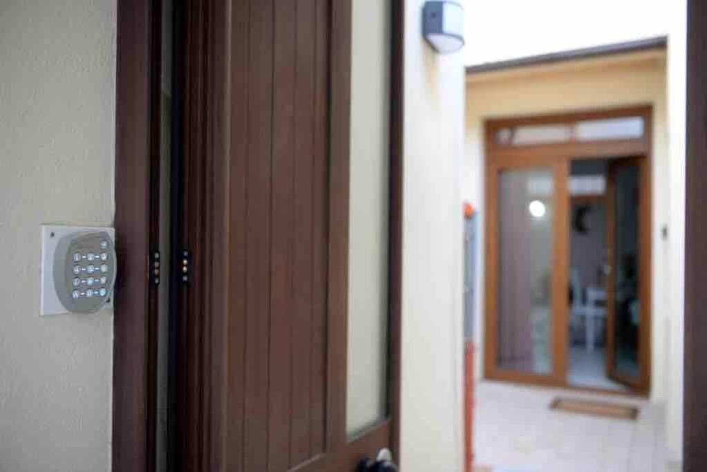 Stylish Loft Trivano Cagliari 2 Beds/2 Bath Экстерьер фото